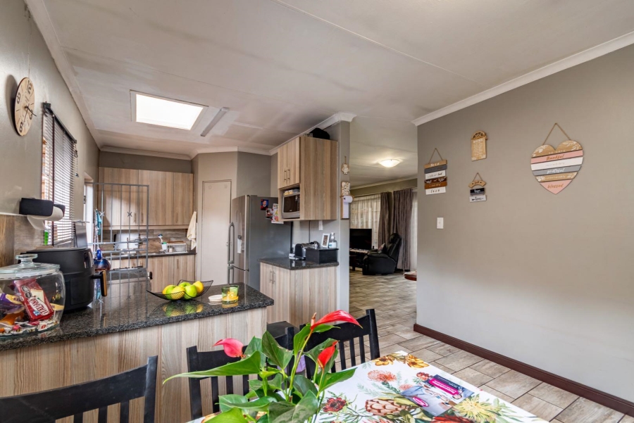 3 Bedroom Property for Sale in Newlands Gauteng