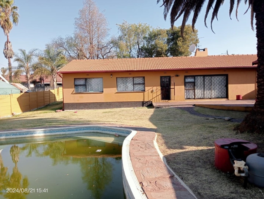 4 Bedroom Property for Sale in Birch Acres Gauteng