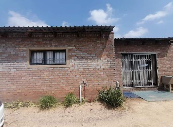 1 Bedroom Property for Sale in Unigray Gauteng