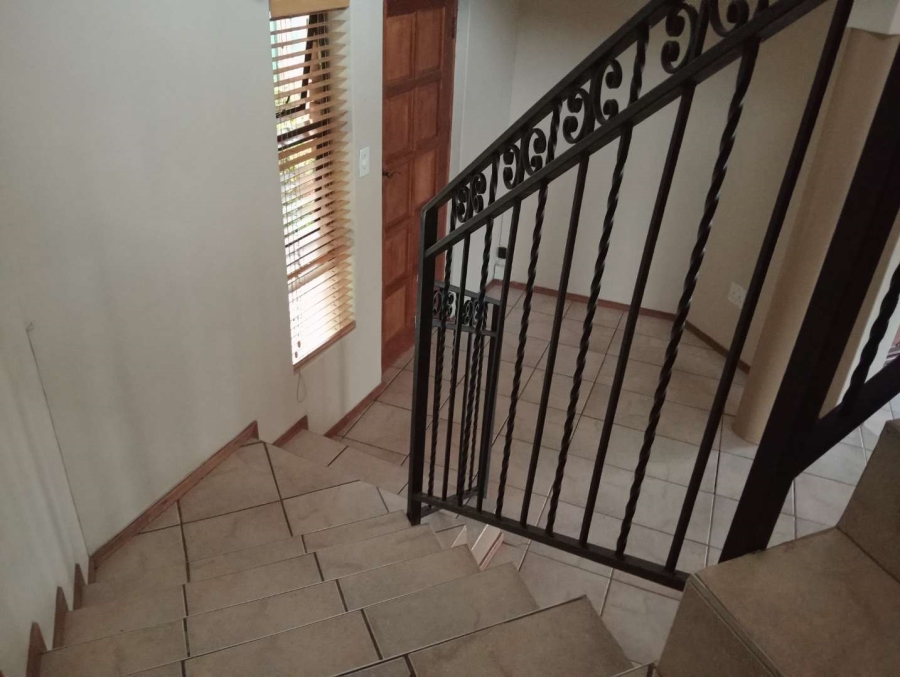 To Let 4 Bedroom Property for Rent in Erasmuskloof Gauteng