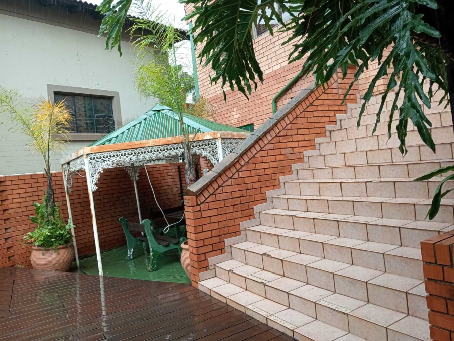 To Let 4 Bedroom Property for Rent in Erasmuskloof Gauteng