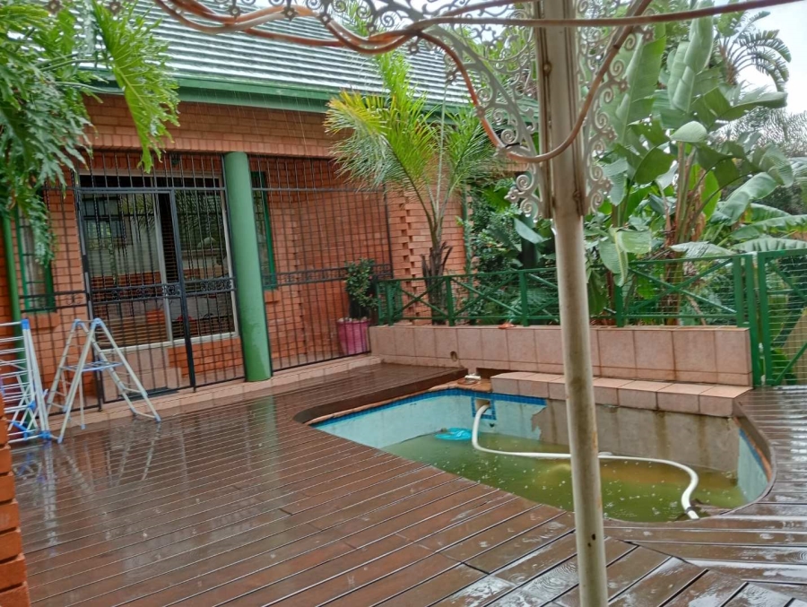 To Let 4 Bedroom Property for Rent in Erasmuskloof Gauteng