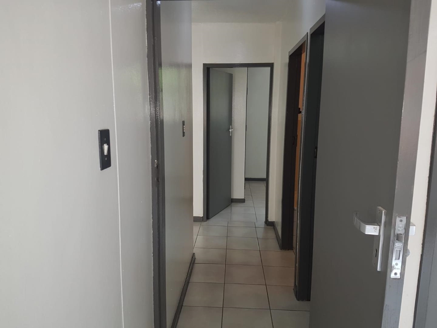 To Let 2 Bedroom Property for Rent in Wonderboom South Gauteng