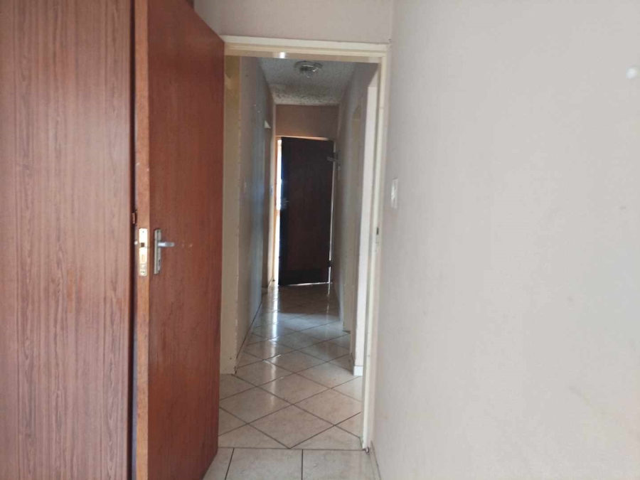 To Let 2 Bedroom Property for Rent in Silverton Gauteng