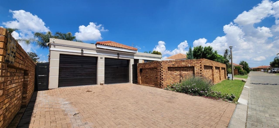 3 Bedroom Property for Sale in New Market Gauteng