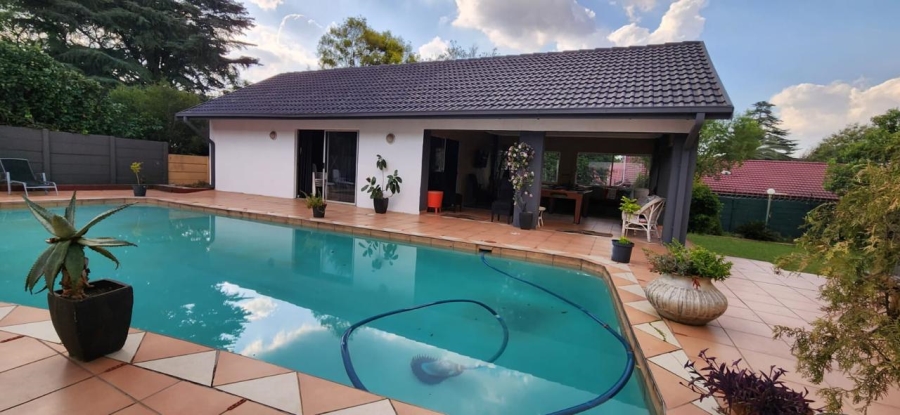 4 Bedroom Property for Sale in Alberante Gauteng