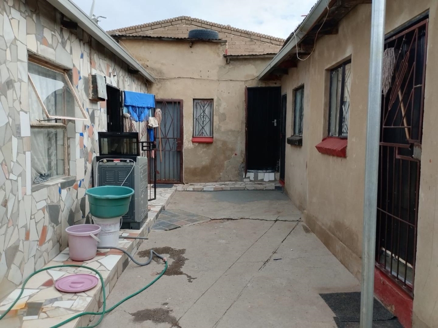 2 Bedroom Property for Sale in Tembisa Gauteng