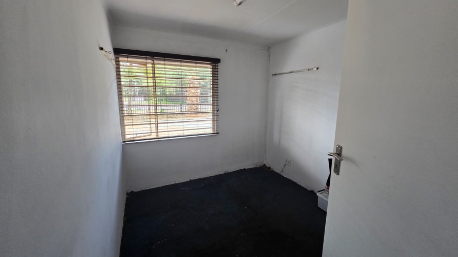 Commercial Property for Sale in Wierdapark Gauteng