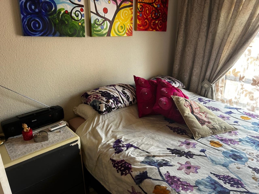 2 Bedroom Property for Sale in Florentia Gauteng