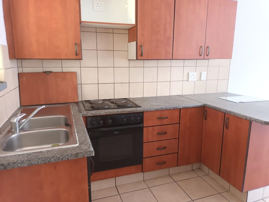 2 Bedroom Property for Sale in Erand Gardens Gauteng