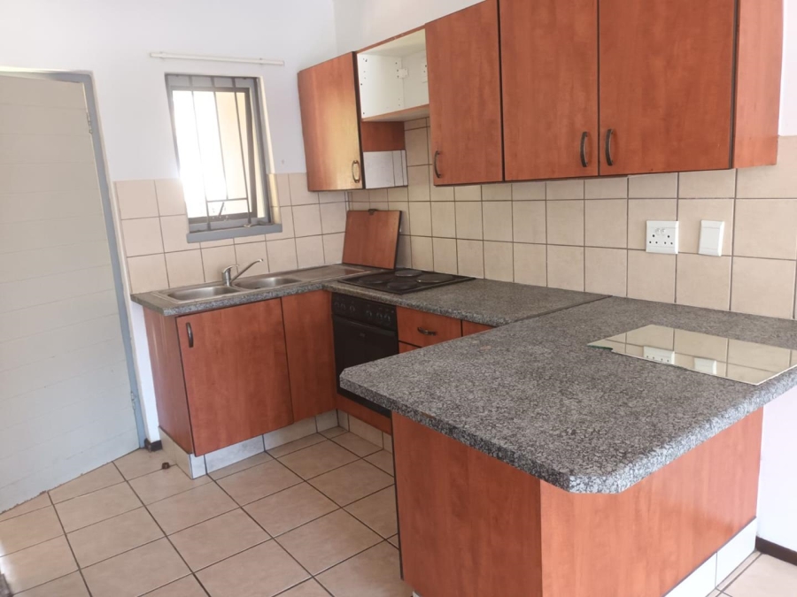 2 Bedroom Property for Sale in Erand Gardens Gauteng