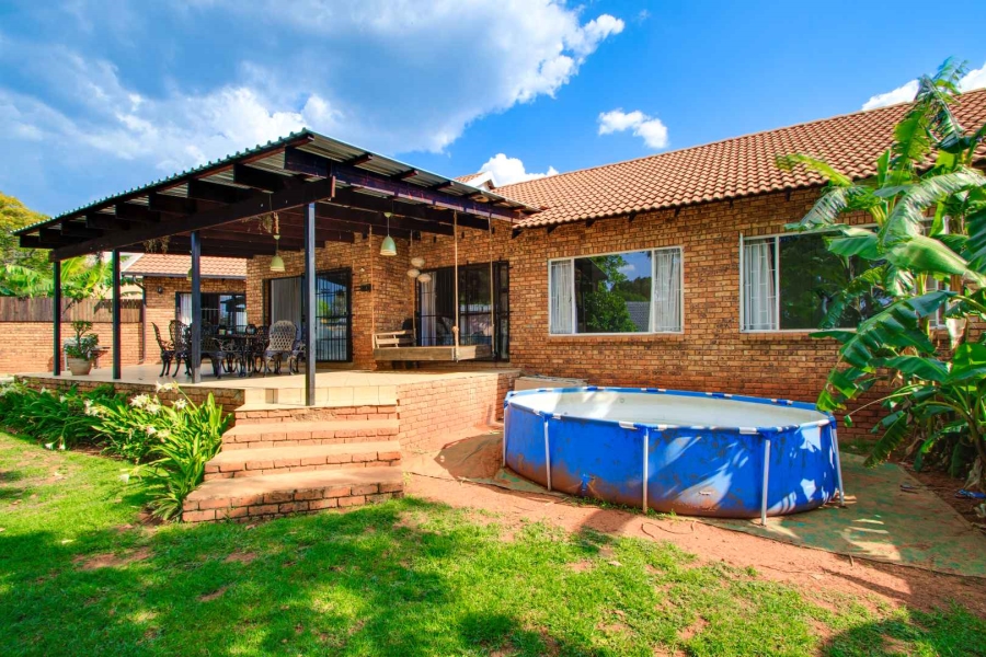 4 Bedroom Property for Sale in Fairland Gauteng