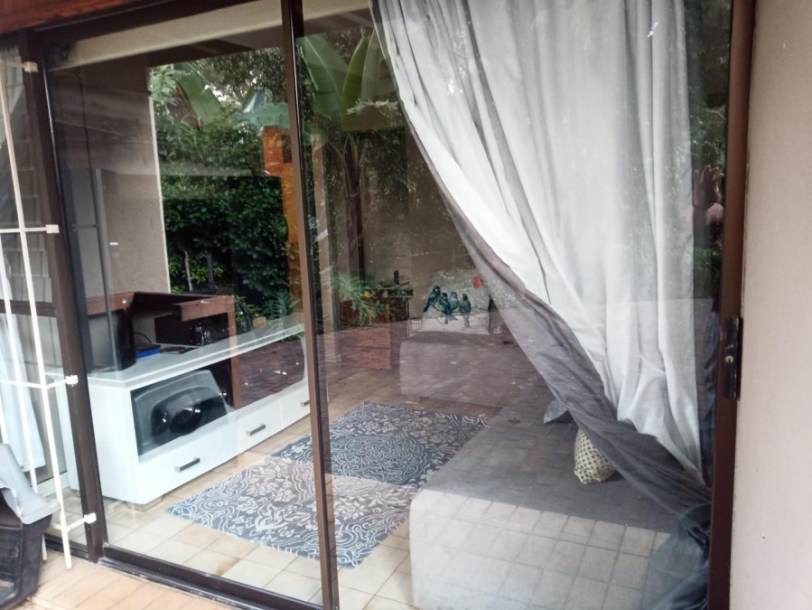 To Let 2 Bedroom Property for Rent in Robin Hills Gauteng