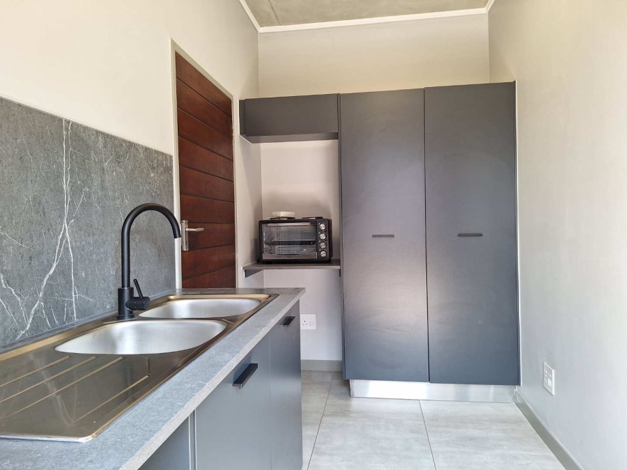 To Let 4 Bedroom Property for Rent in Honeydew Gauteng