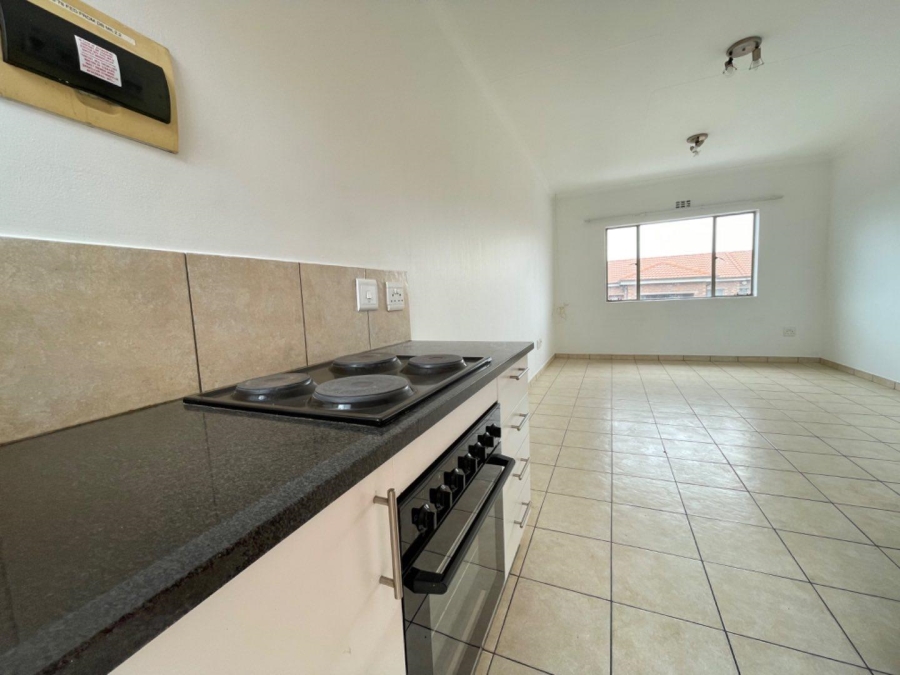 To Let 2 Bedroom Property for Rent in Edenvale Gauteng