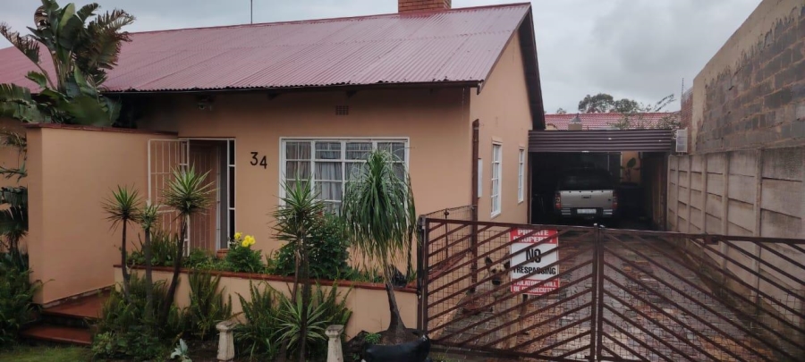 3 Bedroom Property for Sale in Unigray Gauteng