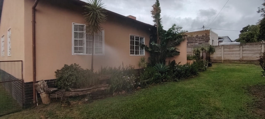 3 Bedroom Property for Sale in Unigray Gauteng