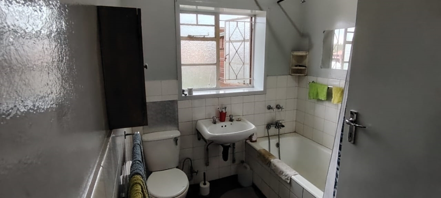 3 Bedroom Property for Sale in Unigray Gauteng