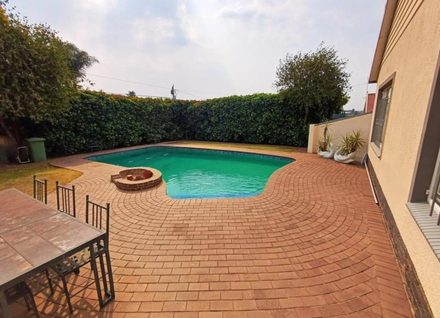 4 Bedroom Property for Sale in South Crest Gauteng