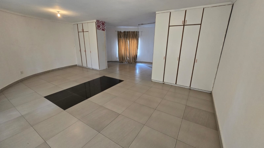 To Let 2 Bedroom Property for Rent in Laezonia Gauteng