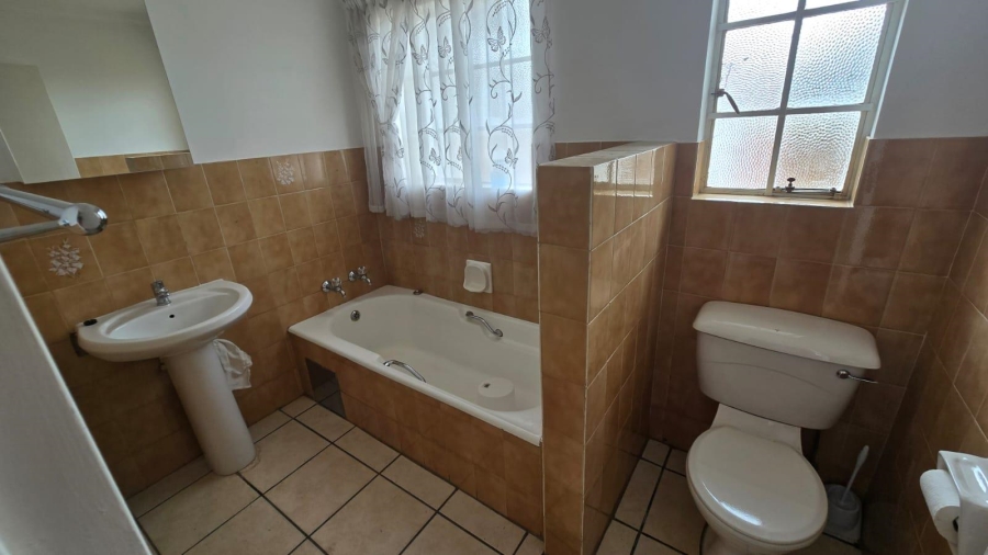 To Let 3 Bedroom Property for Rent in The Reeds Gauteng