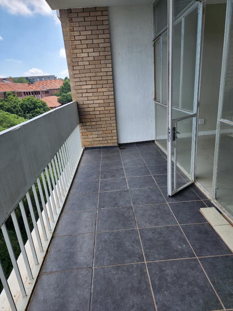 1 Bedroom Property for Sale in Parktown Gauteng