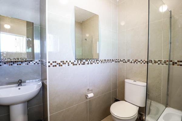 1 Bedroom Property for Sale in Bryanston Gauteng