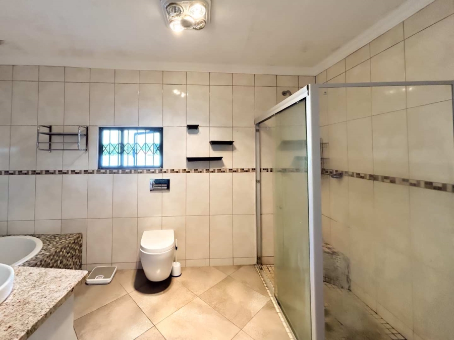 4 Bedroom Property for Sale in Allens Nek Gauteng