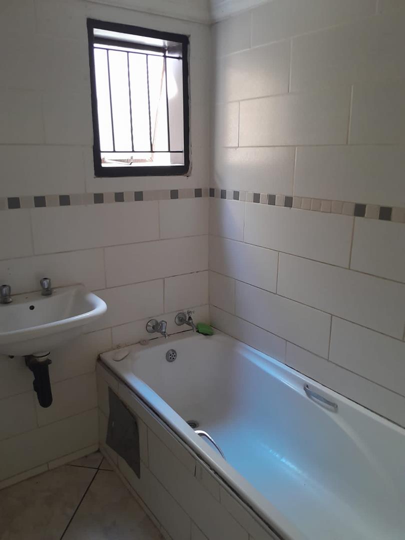 3 Bedroom Property for Sale in Cosmo City Gauteng