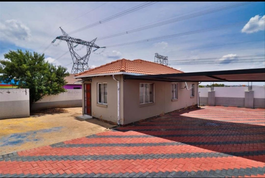 3 Bedroom Property for Sale in Blue Hills Gauteng