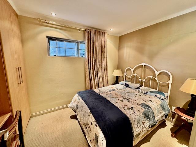 To Let 2 Bedroom Property for Rent in Sandown Gauteng