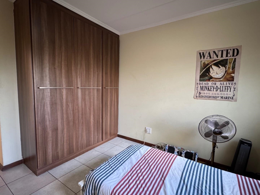 To Let 3 Bedroom Property for Rent in Glenvista Gauteng