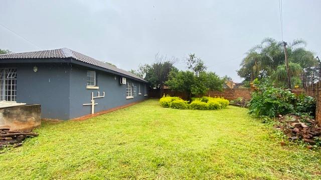 4 Bedroom Property for Sale in Garsfontein Gauteng