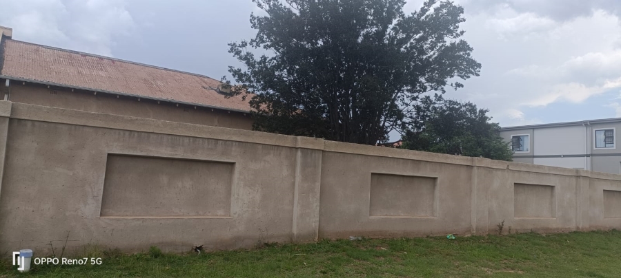 3 Bedroom Property for Sale in Strubenvale Gauteng