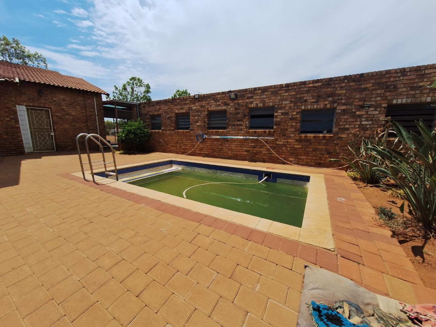 7 Bedroom Property for Sale in Benoni AH Gauteng