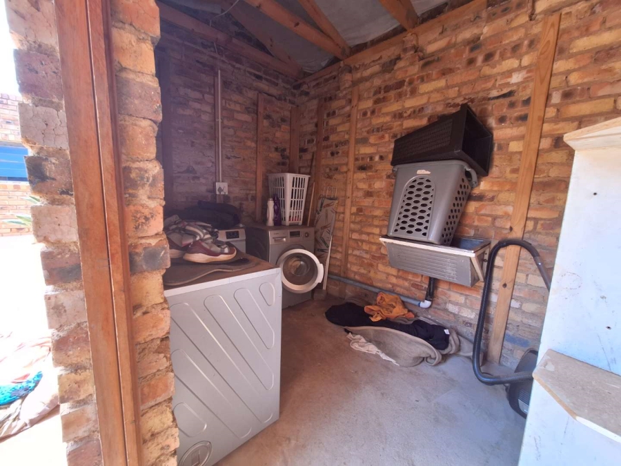 7 Bedroom Property for Sale in Benoni AH Gauteng