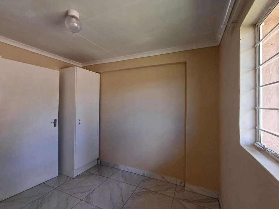 2 Bedroom Property for Sale in Maraisburg Gauteng