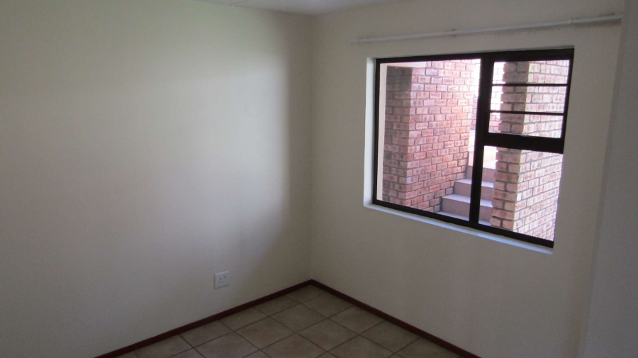 To Let 2 Bedroom Property for Rent in Noordhang Gauteng