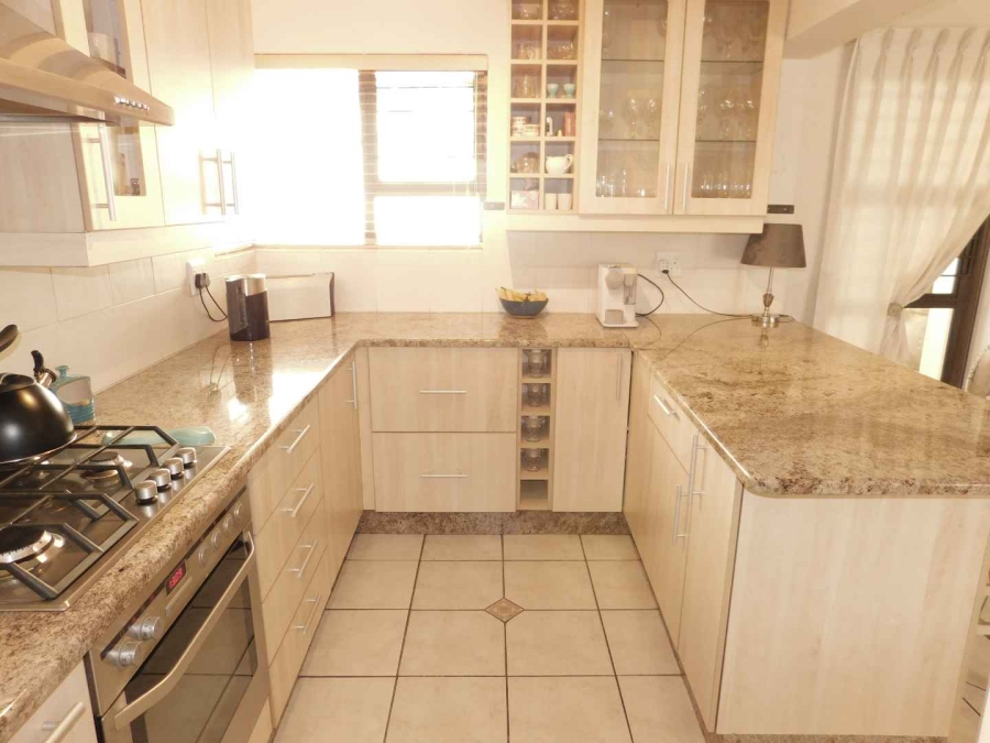 To Let 3 Bedroom Property for Rent in Bryanston Gauteng