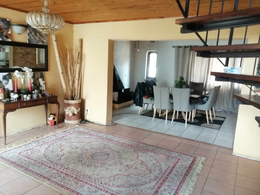 4 Bedroom Property for Sale in Esther Park Gauteng