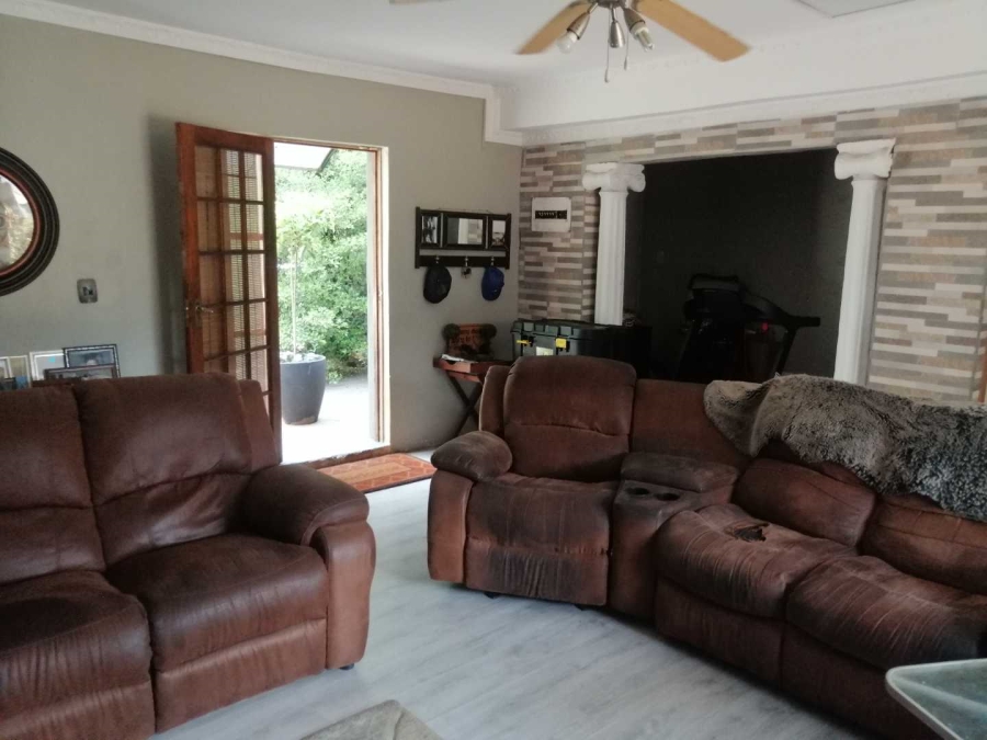 4 Bedroom Property for Sale in Esther Park Gauteng