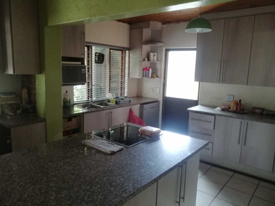 4 Bedroom Property for Sale in Esther Park Gauteng