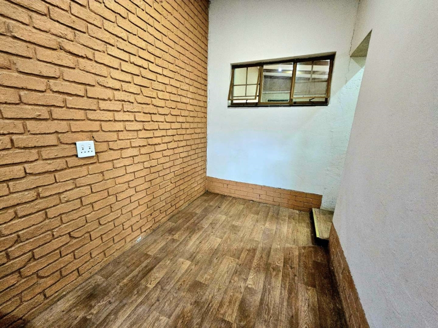 To Let 1 Bedroom Property for Rent in Rietondale Gauteng