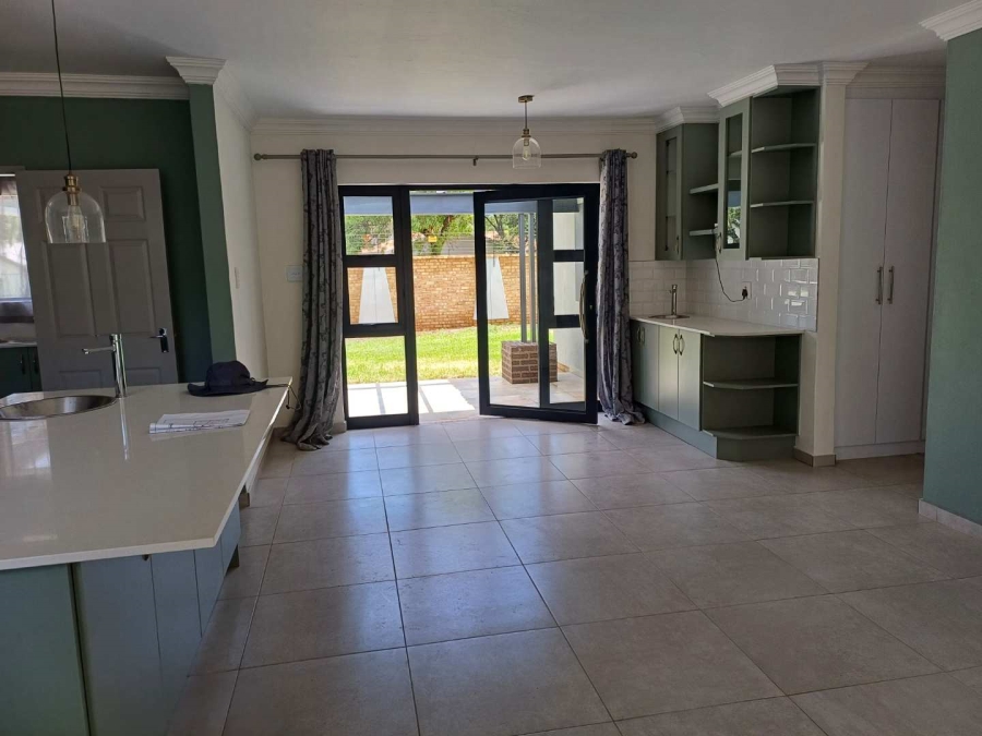 4 Bedroom Property for Sale in Brackenhurst Gauteng