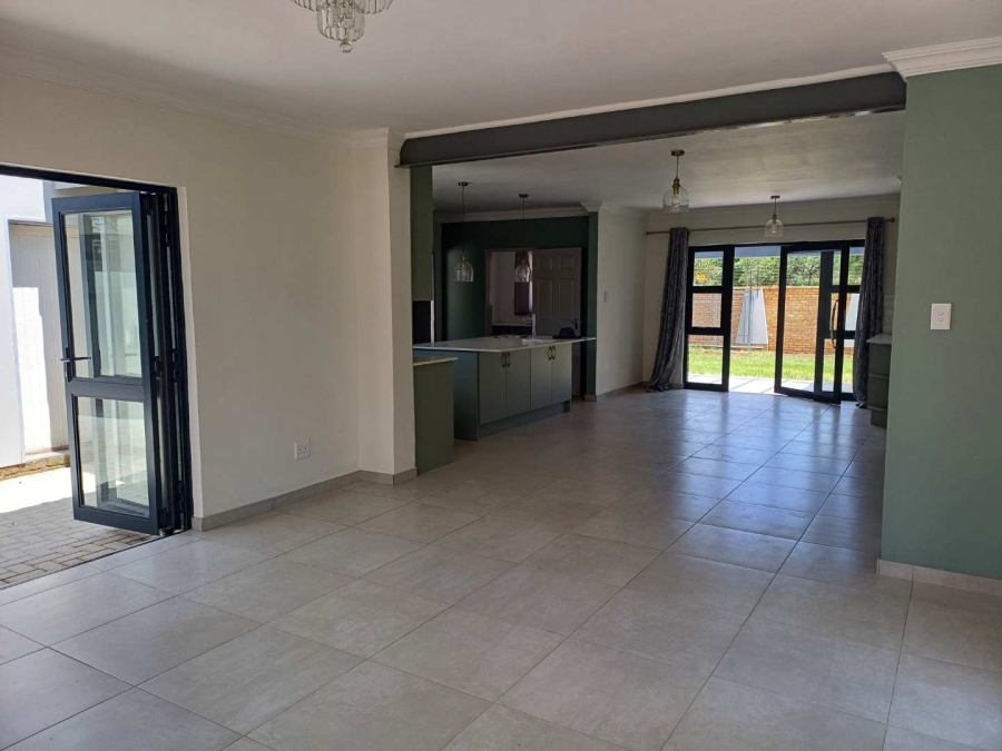 4 Bedroom Property for Sale in Brackenhurst Gauteng