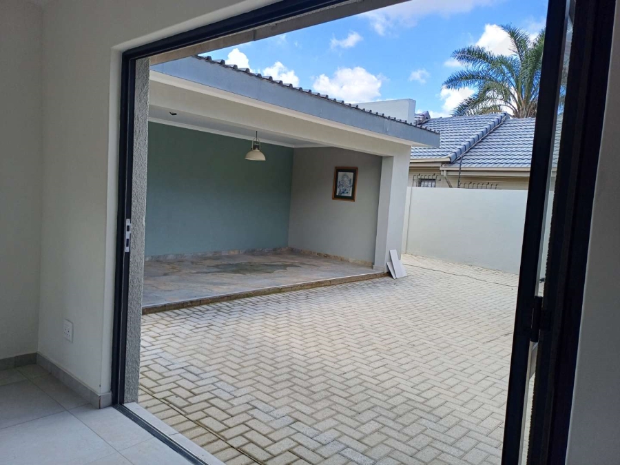 4 Bedroom Property for Sale in Brackenhurst Gauteng