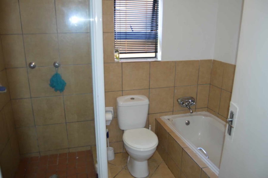 3 Bedroom Property for Sale in Alrode Gauteng