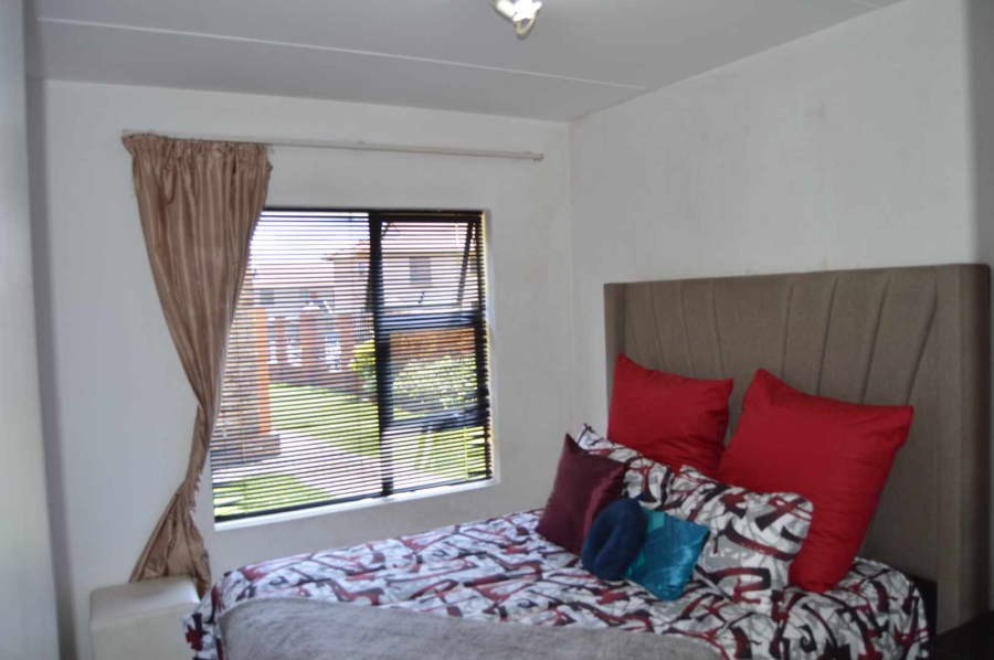 3 Bedroom Property for Sale in Alrode Gauteng