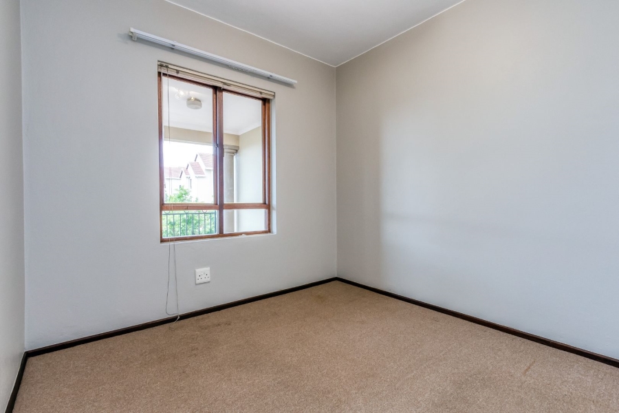 To Let 2 Bedroom Property for Rent in Bryanston Gauteng