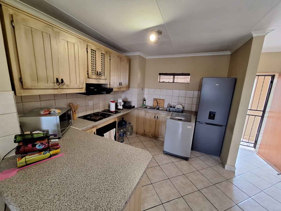 To Let 2 Bedroom Property for Rent in North Riding Gauteng